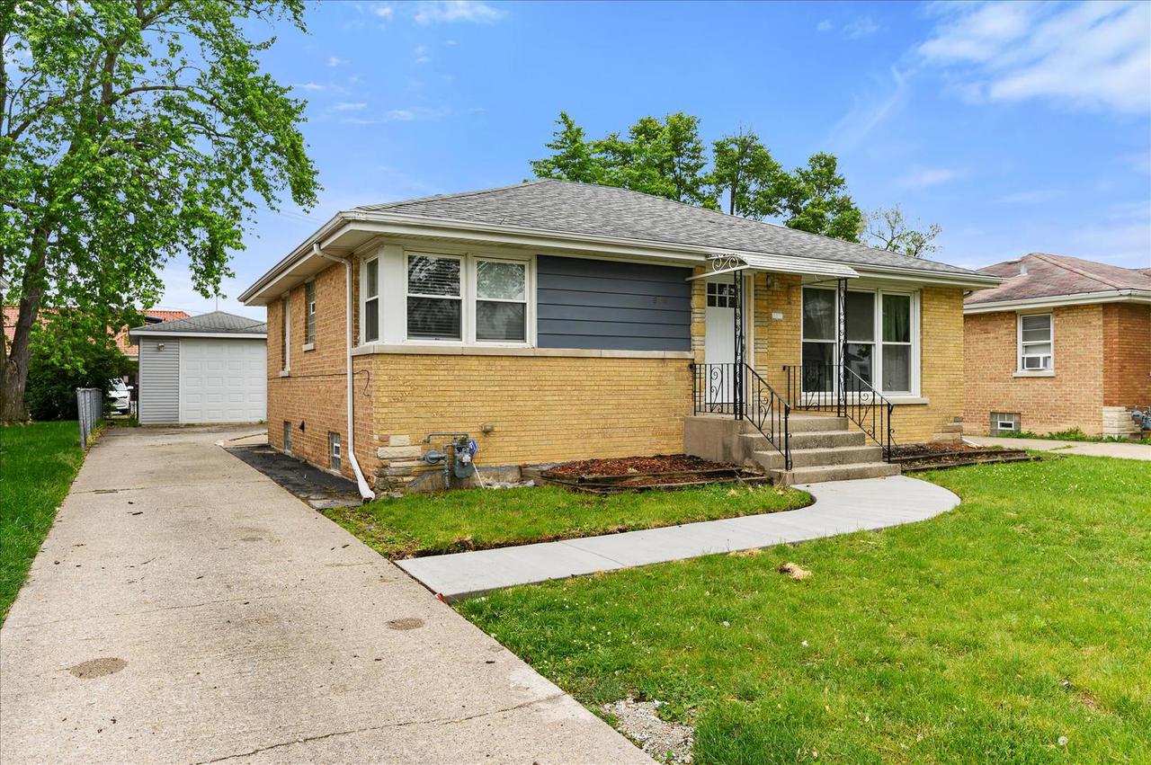 614 E 162nd Pl., South Holland, IL 60473