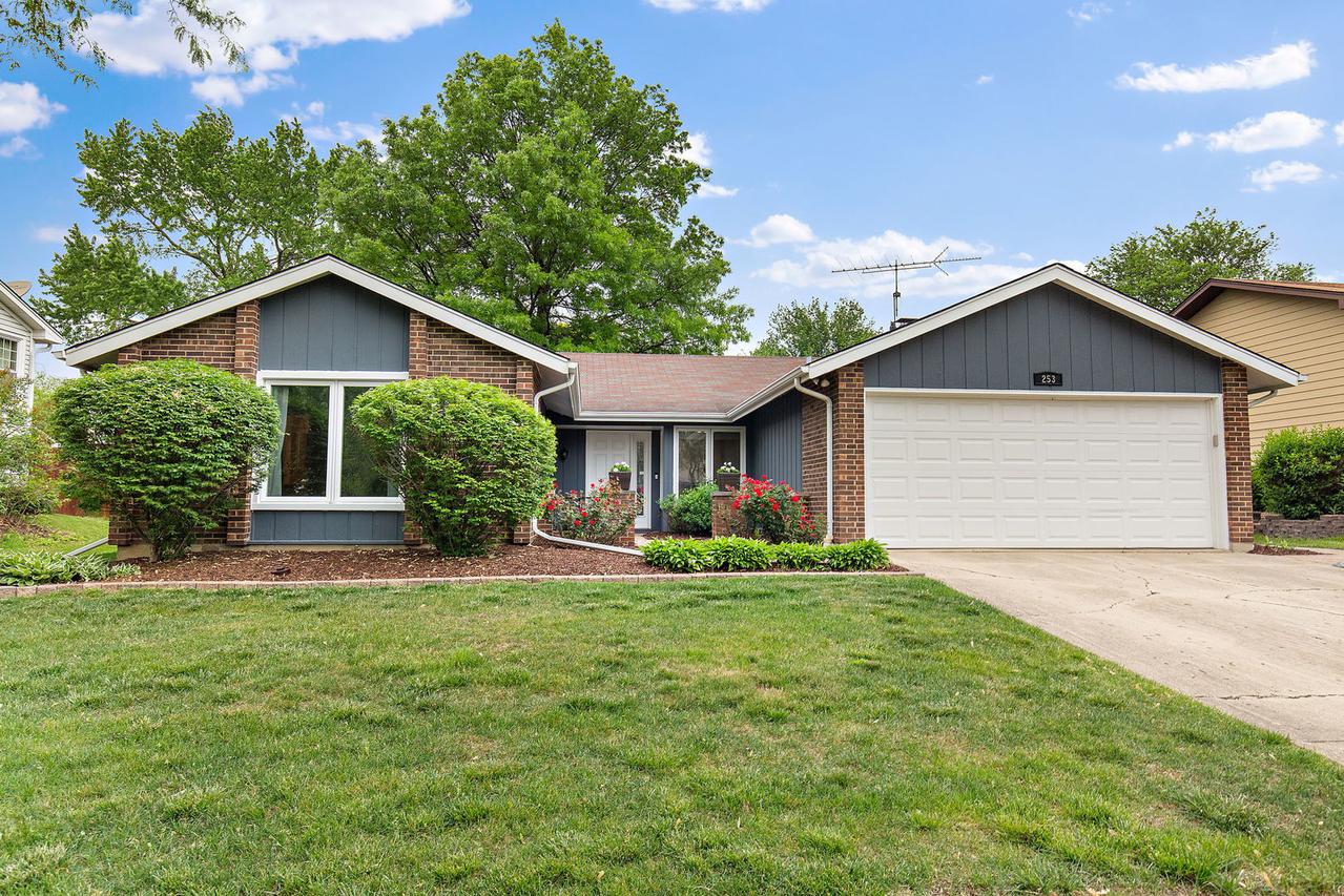 253 Hawthorne Dr., Bloomingdale, IL 60108