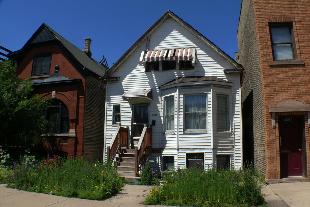 2320 W Diversey Ave., Chicago, IL 60647