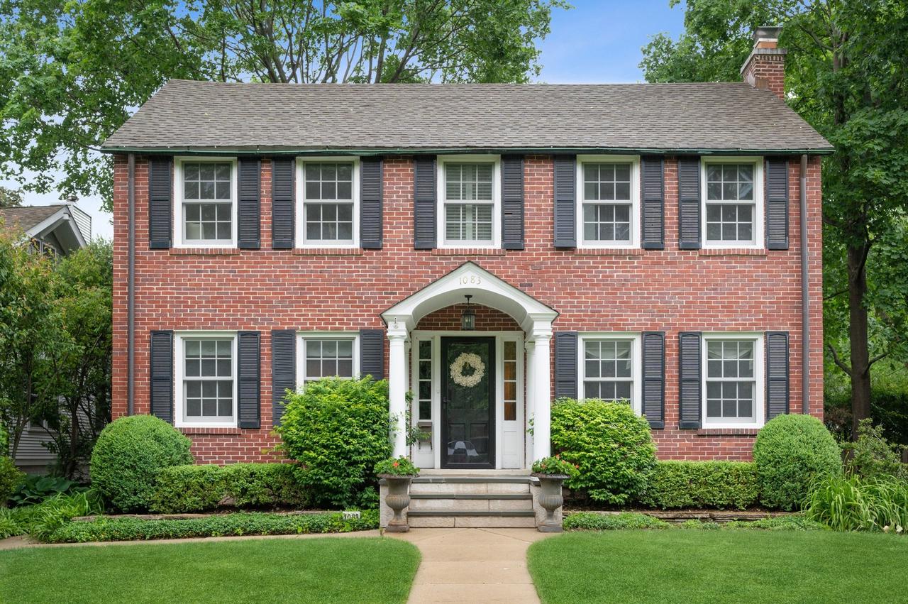 1083 Ash St., Winnetka, IL 60093