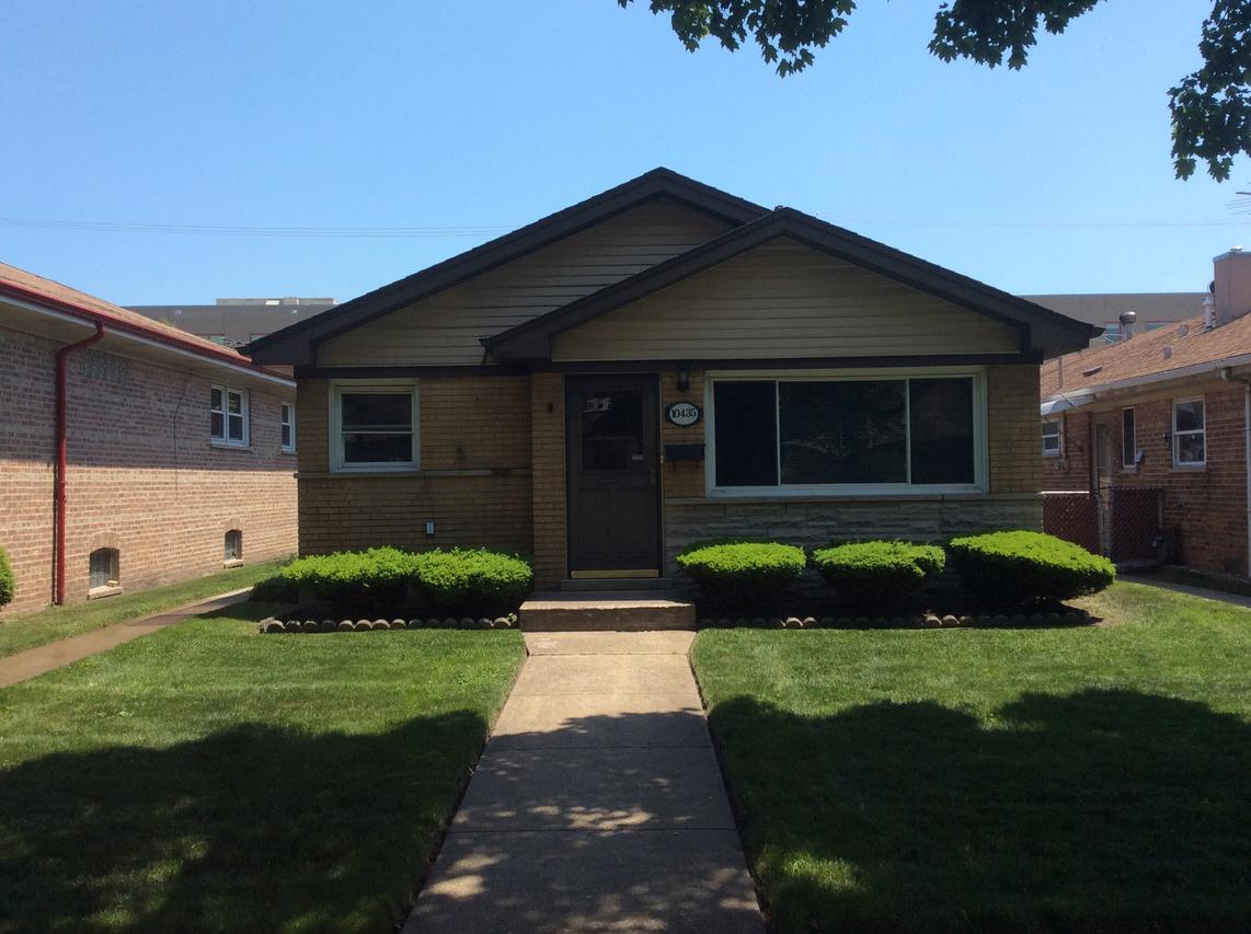 10435 S Avenue E, Chicago, IL 60617