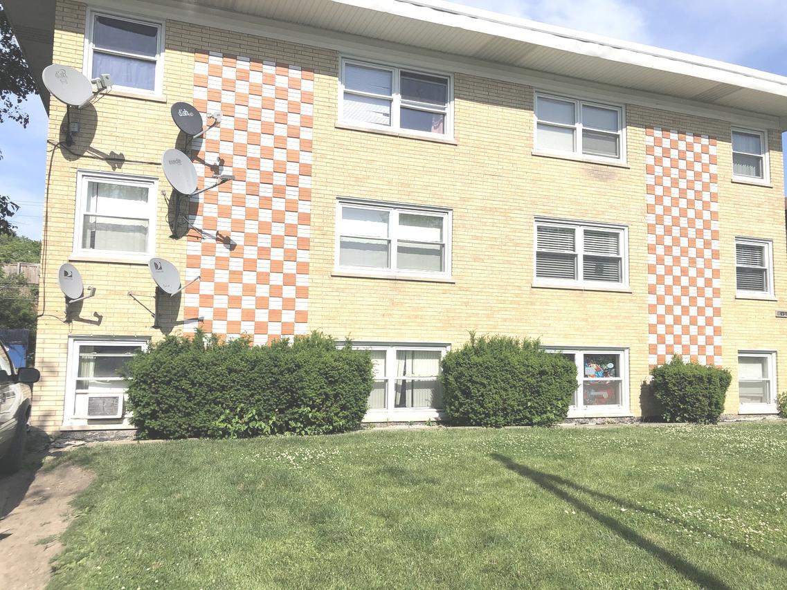 10931 S Lloyd Dr. #2A, Worth, IL 60482