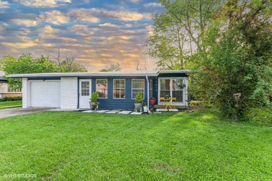 340 Waldmann Dr., Park Forest, IL 60466