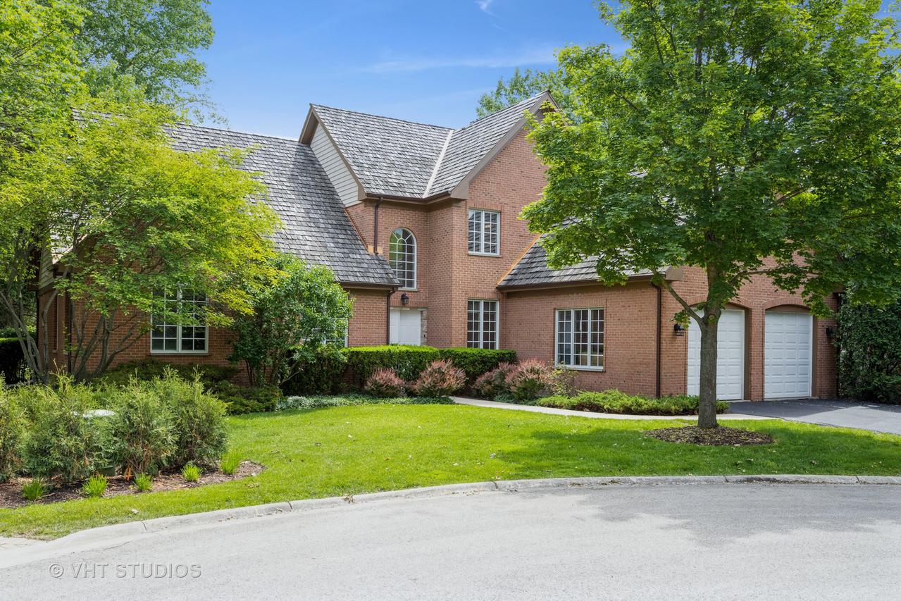 37 Graystone Ln., North Barrington, IL 60010