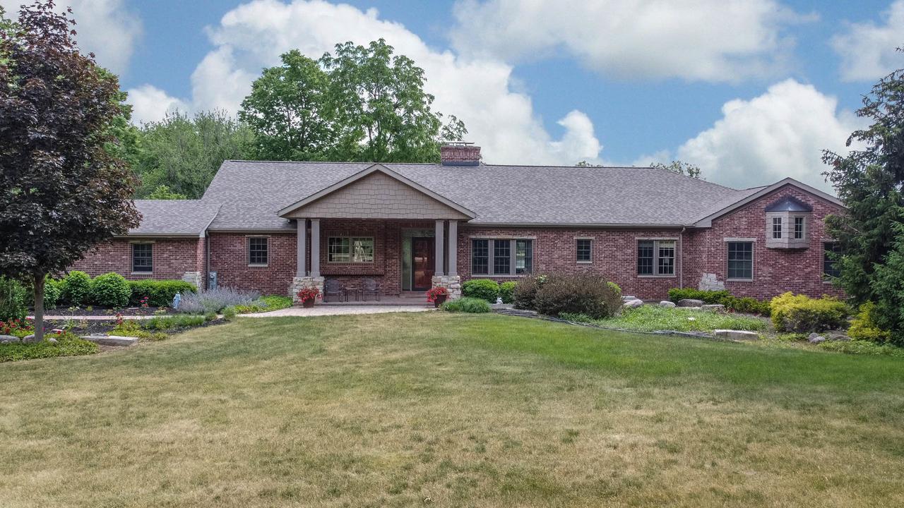 11321 Edgemere Ter., Roscoe, IL 61073
