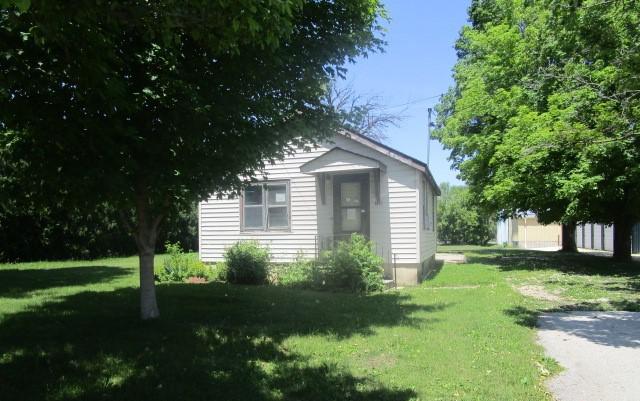 115 W Main St., Kirkland, IL 60146