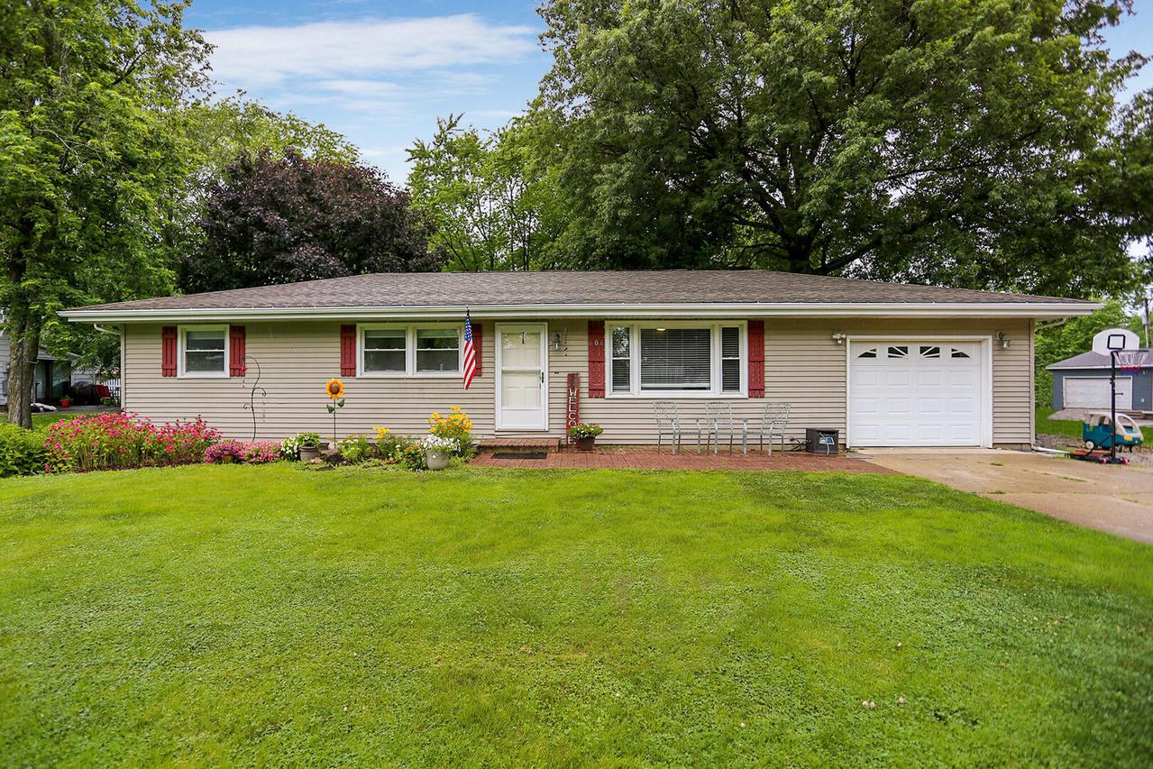 606 E Marshall St., Tolono, IL 61880