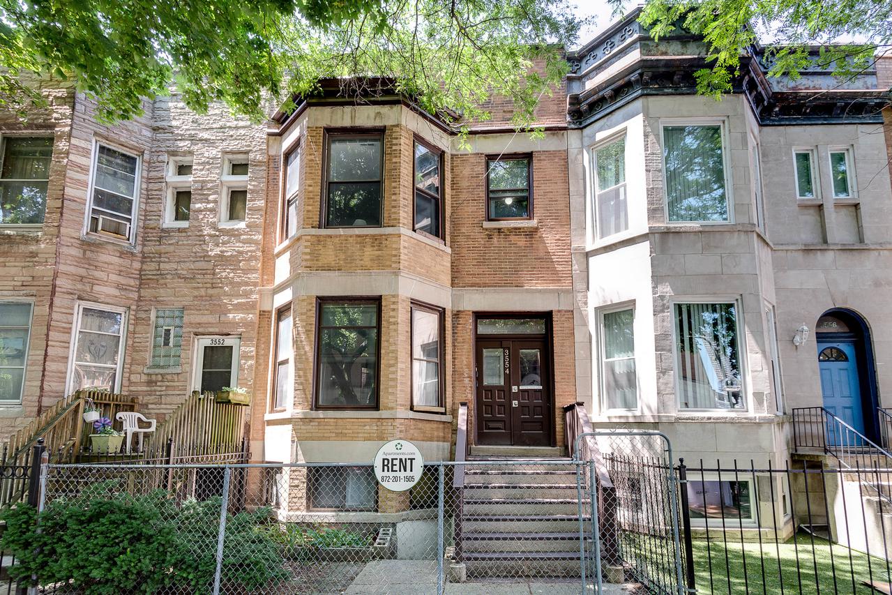 3554 N Wilton Ave., Chicago, IL 60657