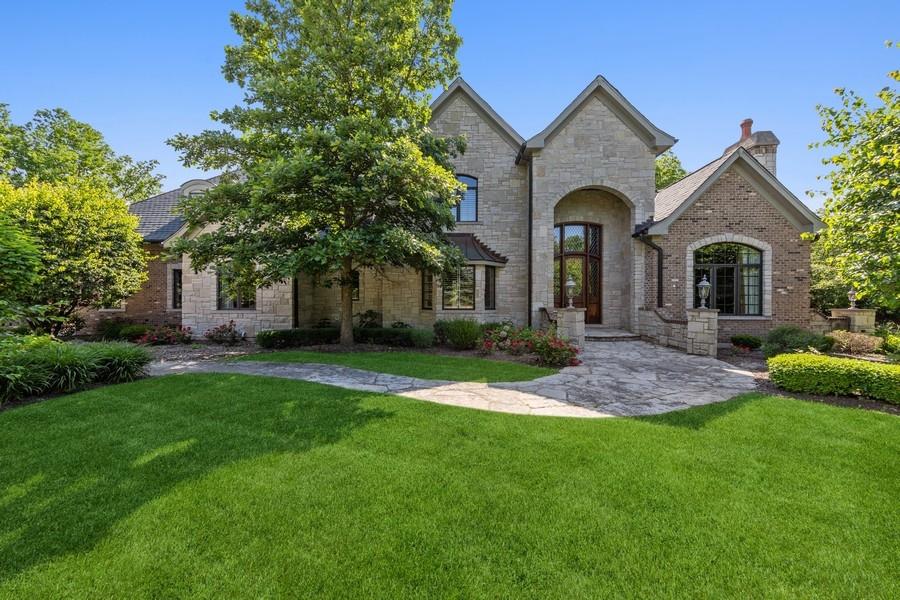 6403 Garfield Ave., Burr Ridge, IL 60527