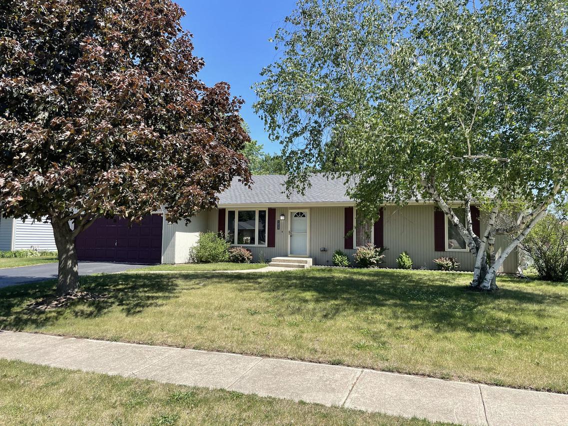 1017 Windbourne Dr., Machesney Park, IL 61115