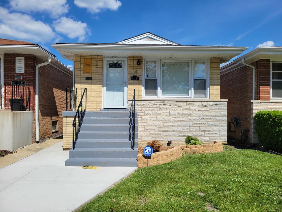 10007 S State St., Chicago, IL 60628