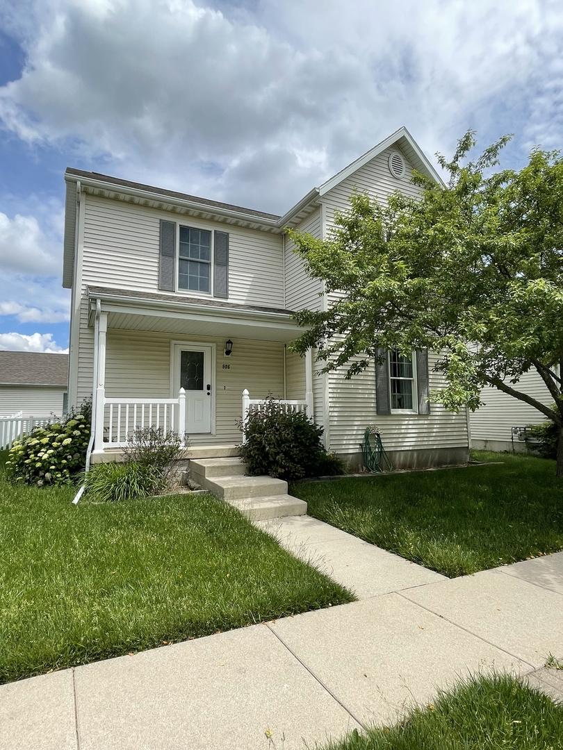 906 Bull St., Normal, IL 61761