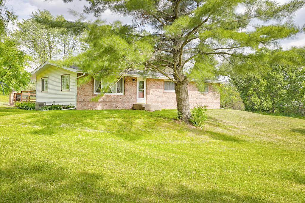 10983 Moate Rd., Durand, IL 61024
