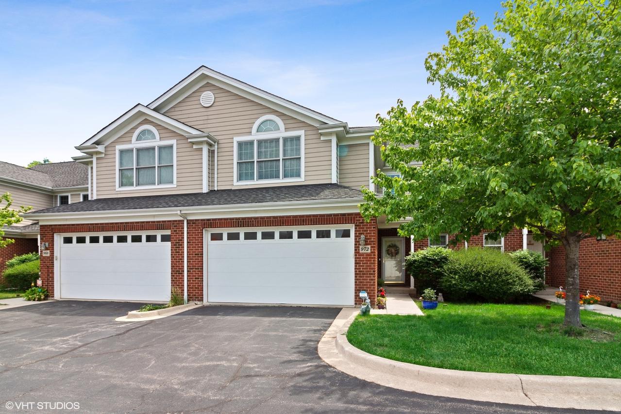 972 W Irving Park Rd. #3, Bensenville, IL 60106