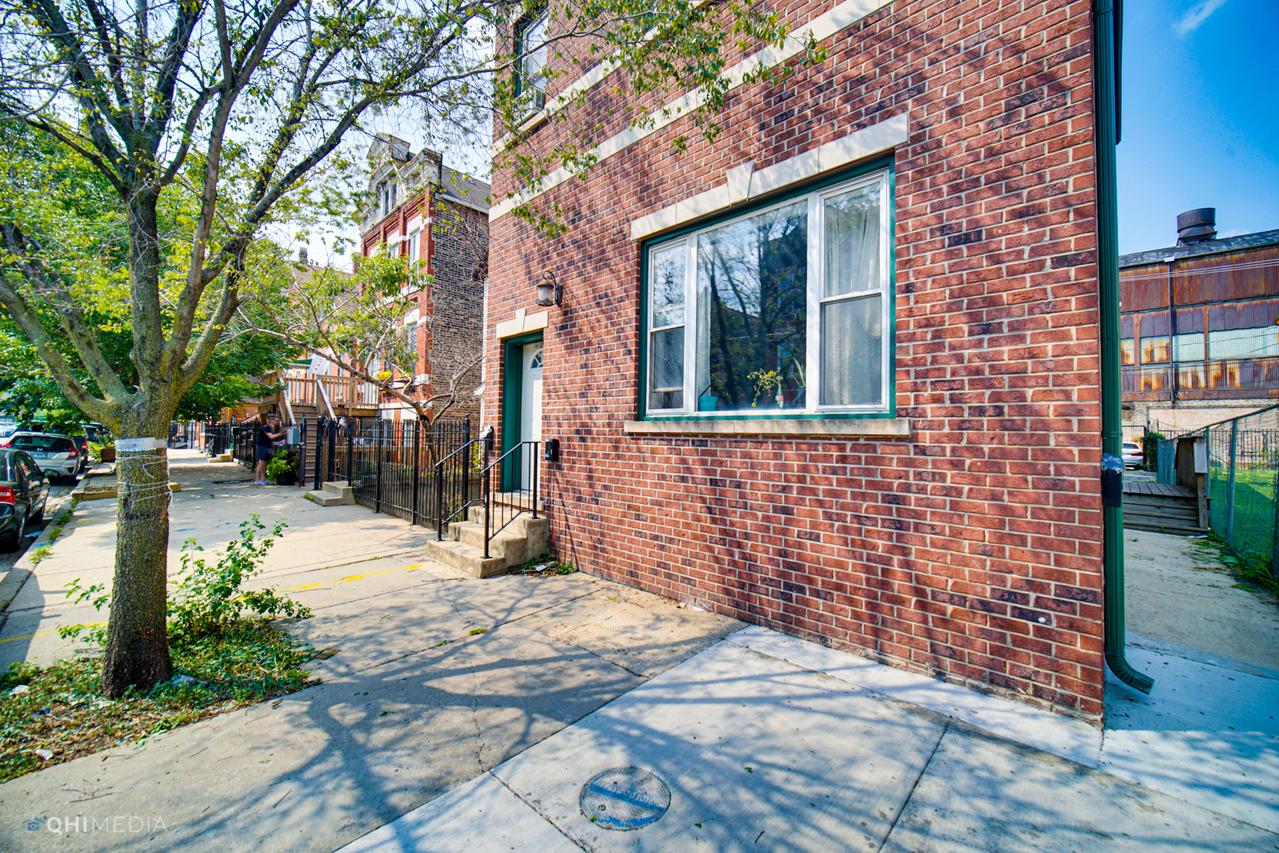 1512 W 17th St., Chicago, IL 60608