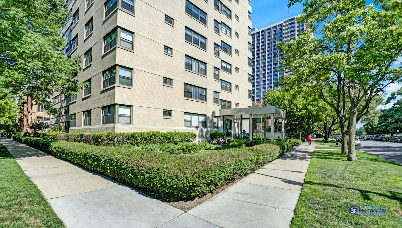 4200 N Marine Dr. #703, Chicago, IL 60613