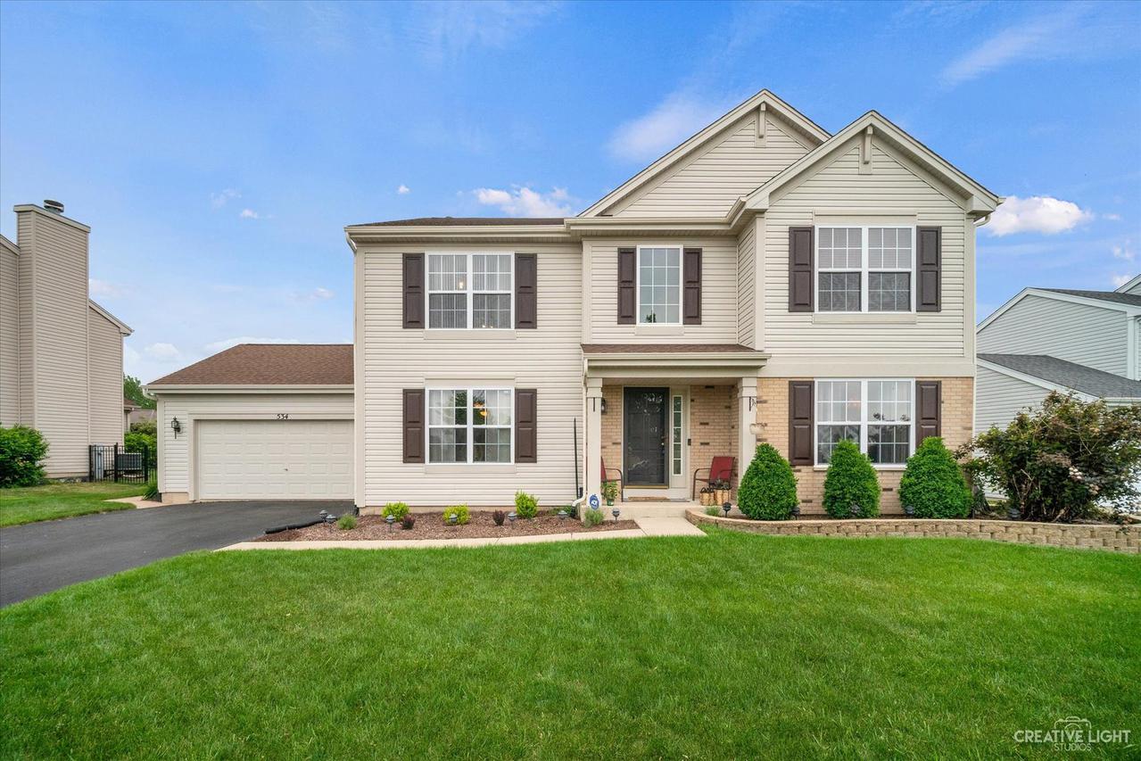 534 Devonaire Pkwy., Dekalb, IL 60115