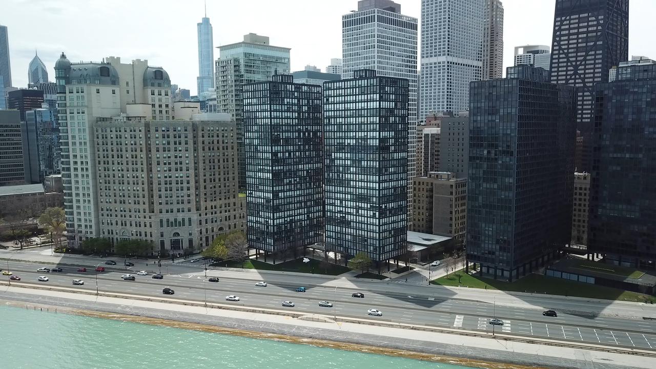 880 N Lake Shore Dr. #16C, Chicago, IL 60611