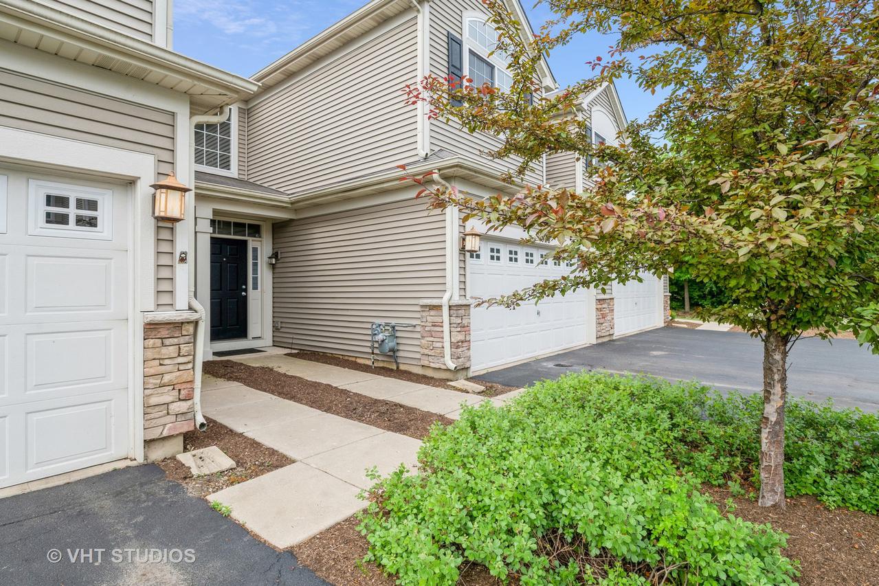 558 S Jade Ln., Round Lake, IL 60073