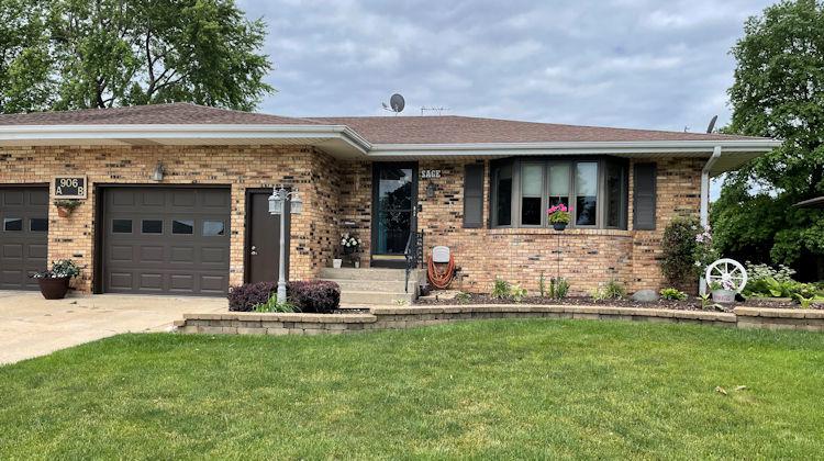 906B Carlisle Dr., Rochelle, IL 61068