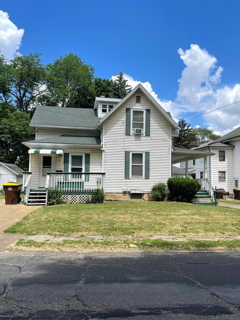 10 - 12 W Empire St., Freeport, IL 61032