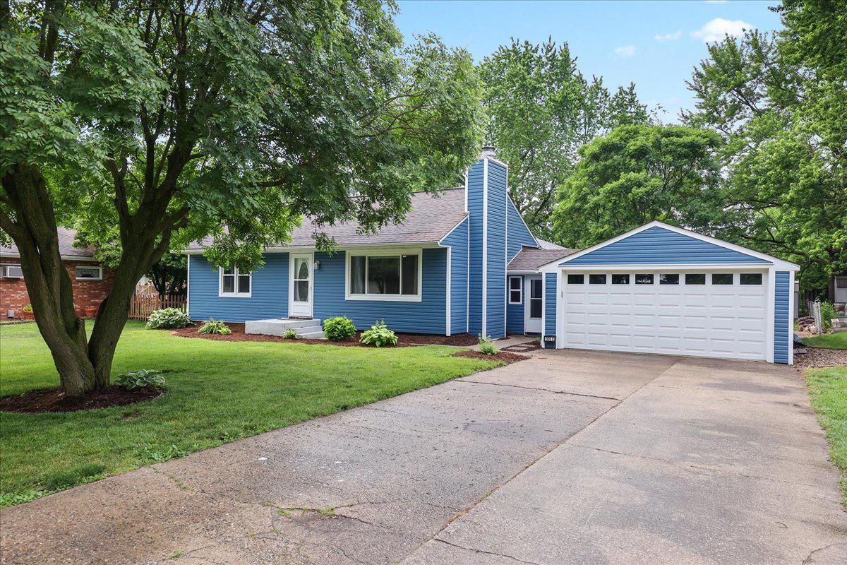 505 E Locust St., Tolono, IL 61880