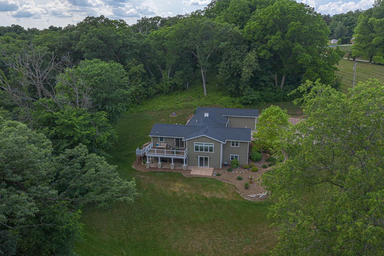 501 Cedar Creek Rd., Freeport, IL 61032