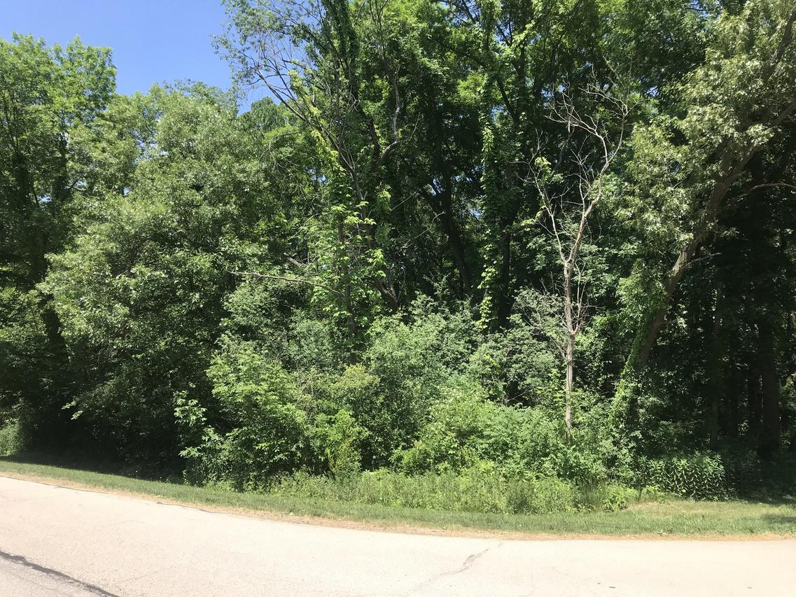 11812 S Gate Rd., Roscoe, IL 61073