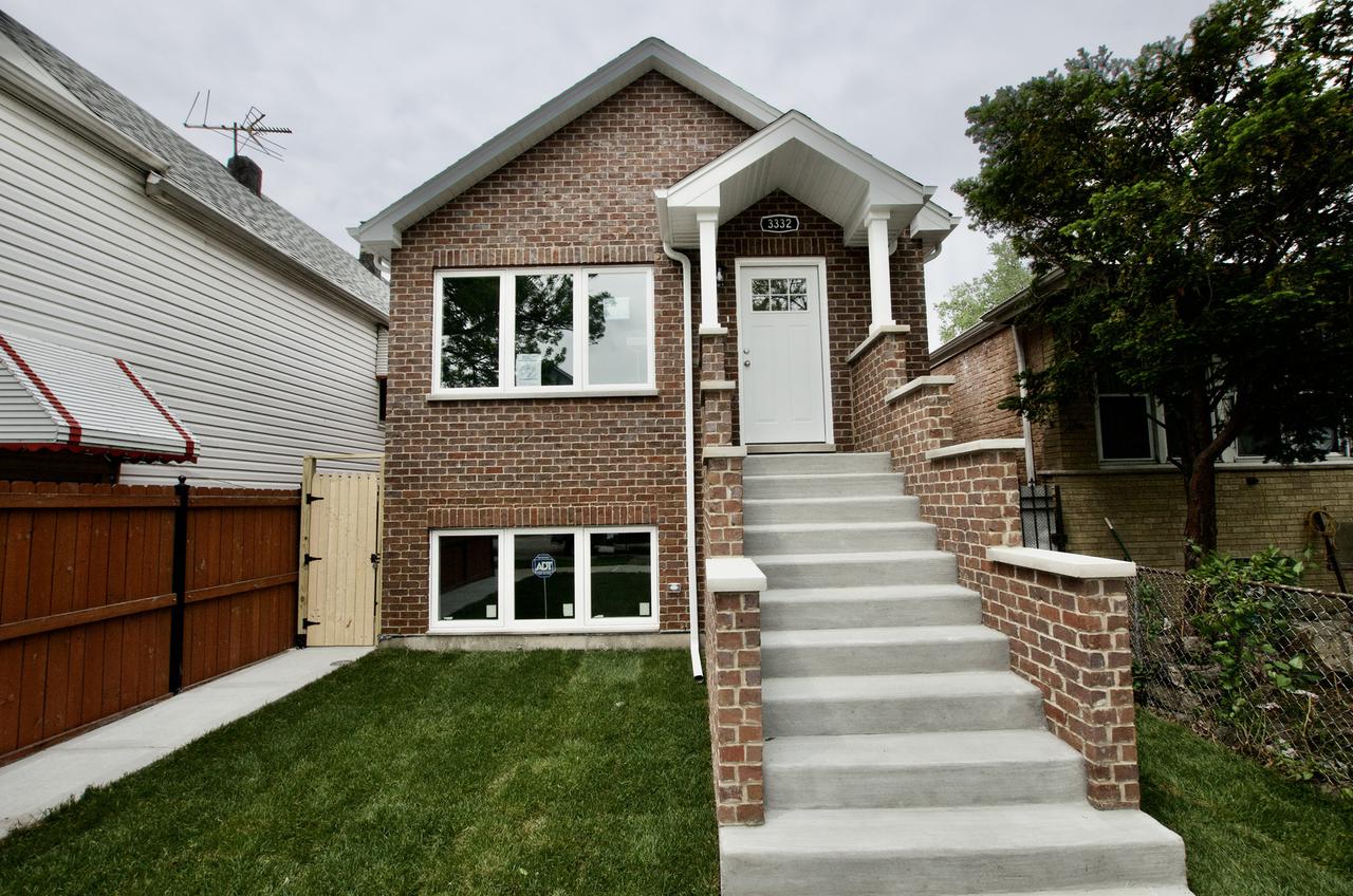 3332 W 38th Pl., Chicago, IL 60632