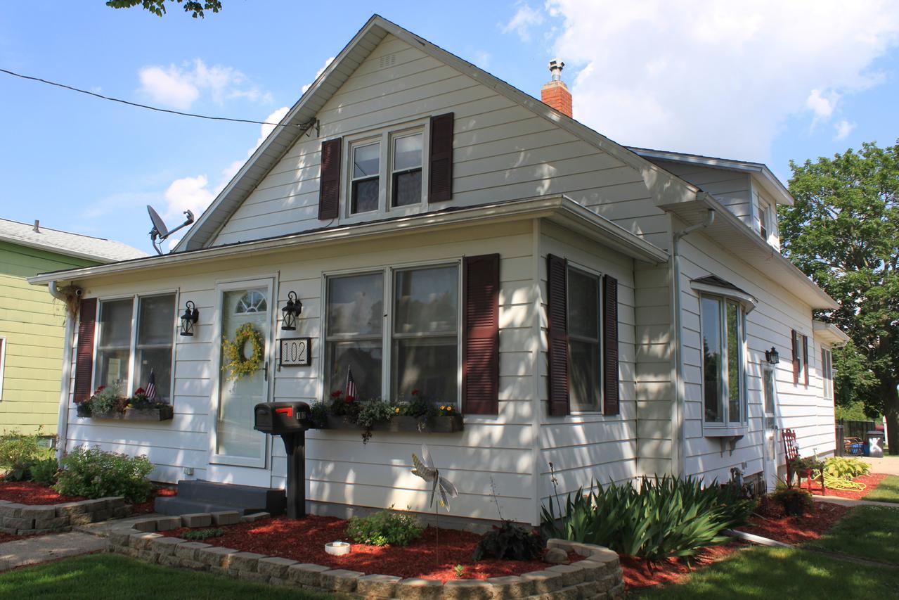 102 S Jackson St., Morrison, IL 61270