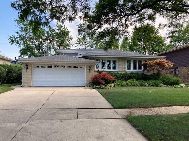 7735 Arcadia St., Morton Grove, IL 60053