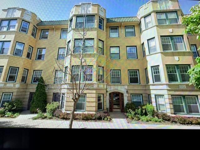 1060 W Catalpa Ave. #3, Chicago, IL 60640