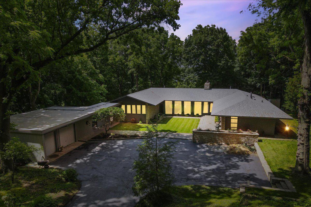 417 W Winter Ave., Danville, IL 61832