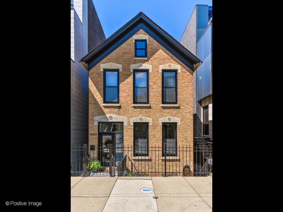 1622 W Pierce Ave., Chicago, IL 60622