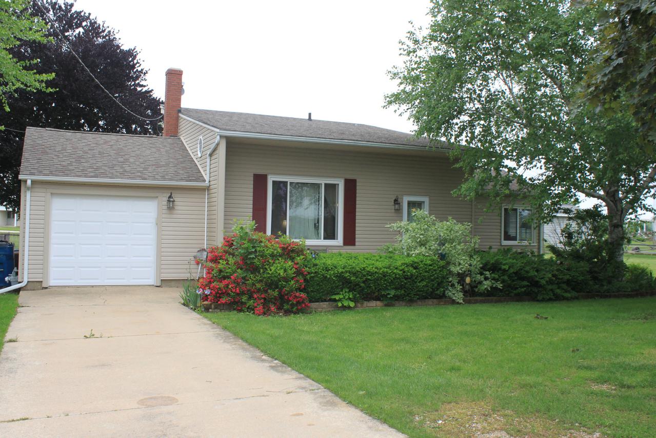 1609 Riverview Rd., Rock Falls, IL 61071