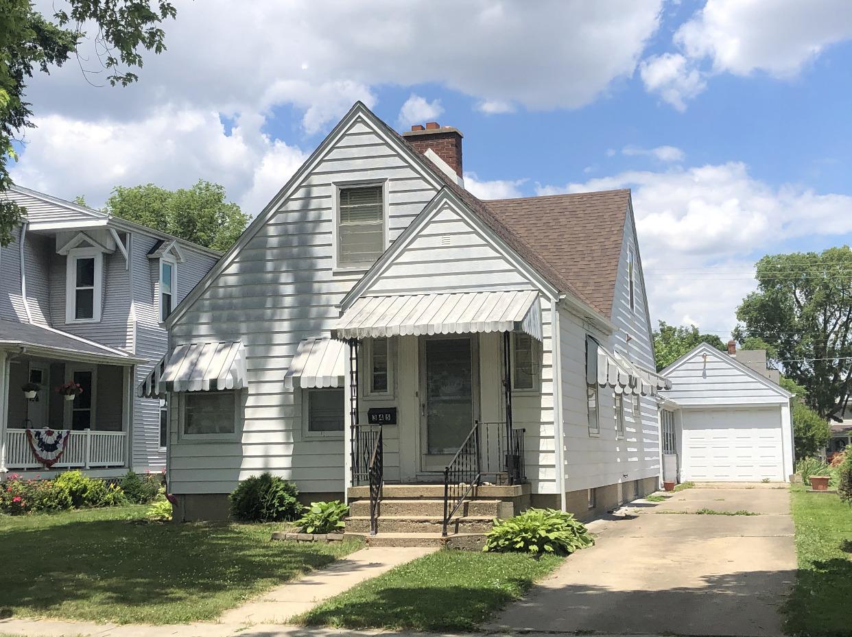 345 W Pells St., Paxton, IL 60957