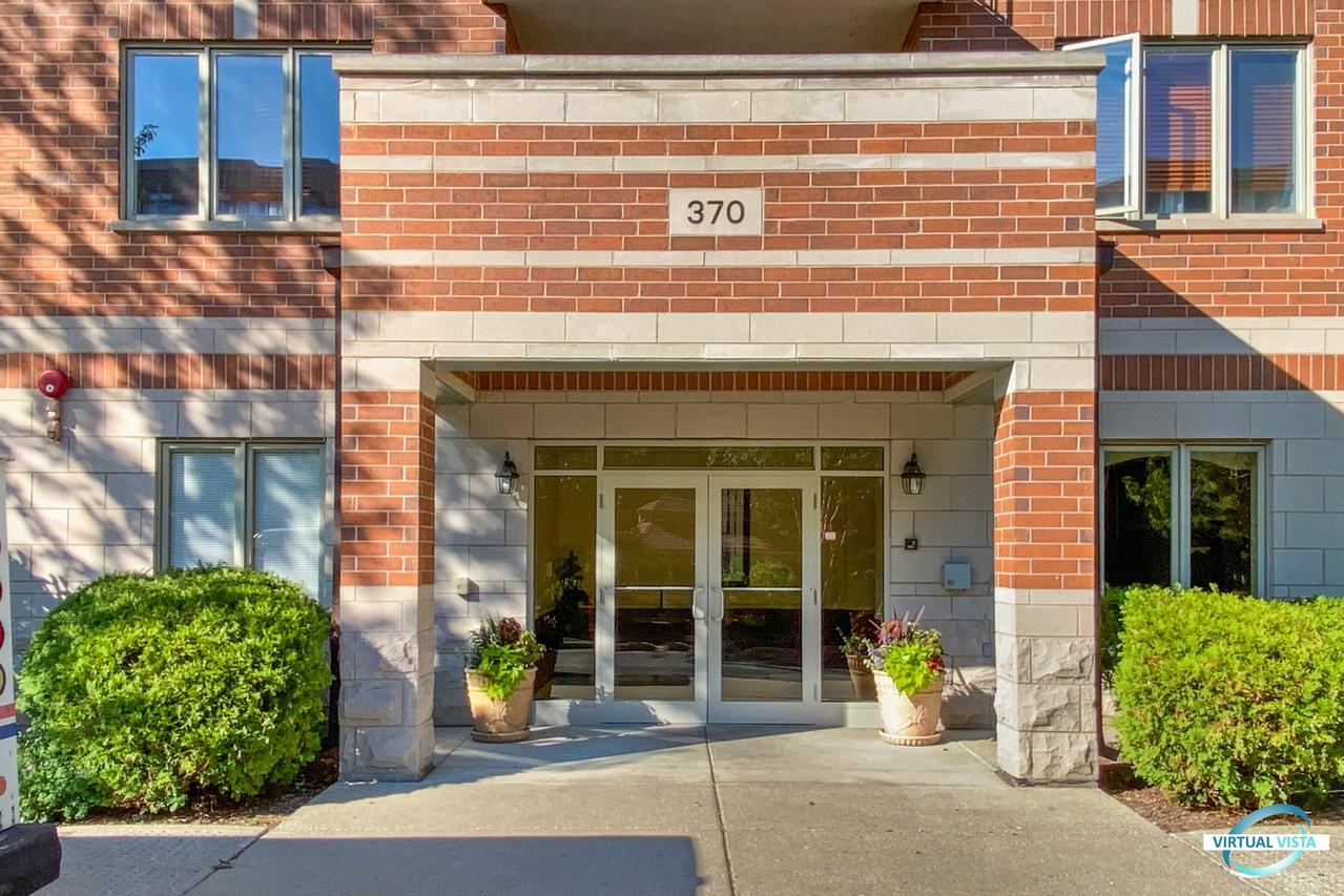 370 S Western Ave. #503, Des Plaines, IL 60016