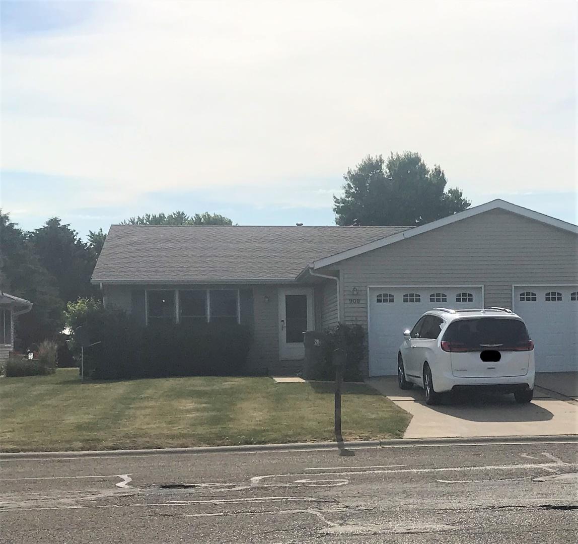 908 Cimmaron Way, Ottawa, IL 61350