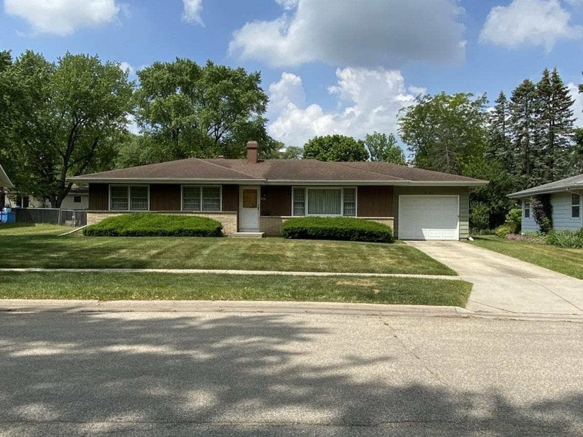 212 Maureen Dr., Elgin, IL 60123