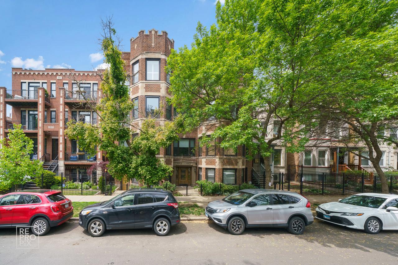 4912 N Winthrop Ave. #4N, Chicago, IL 60640