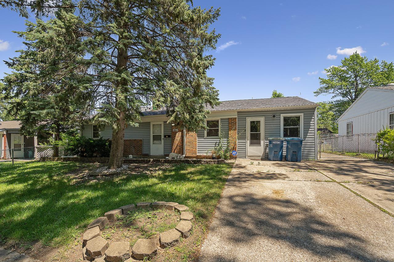21707 Cynthia Ave., Sauk Village, IL 60411