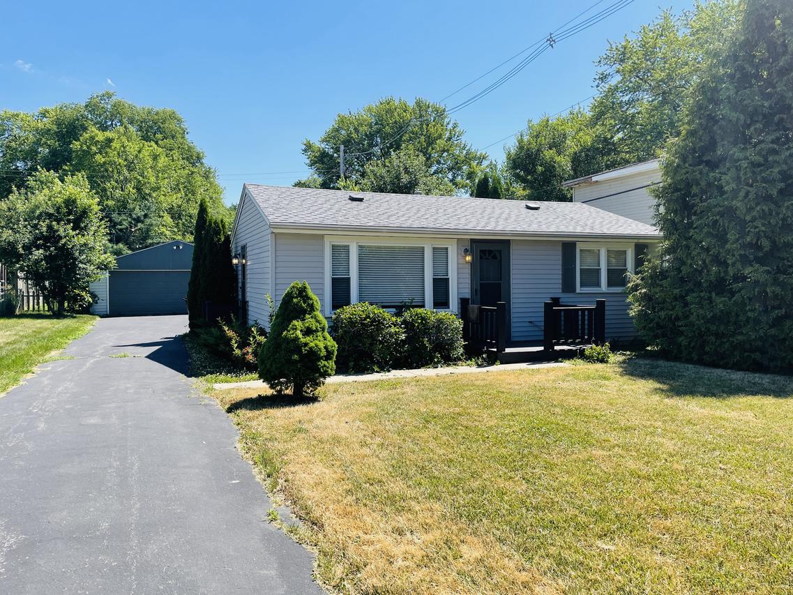 31 Wilshire Blvd., Machesney Park, IL 61115