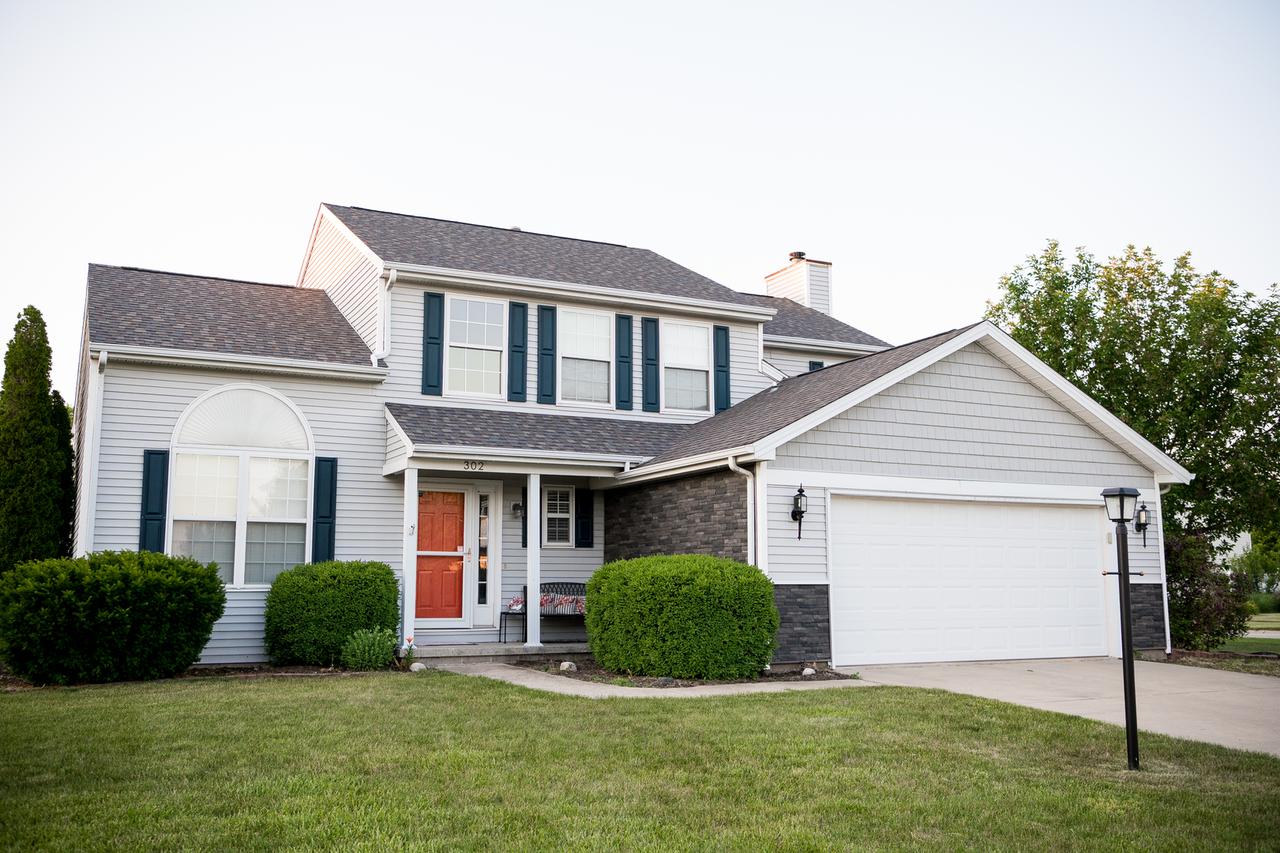 302 E Orchard Dr., Mahomet, IL 61853