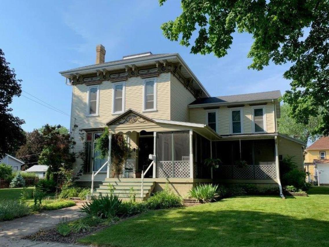 104 W Morris St., Morrison, IL 61270