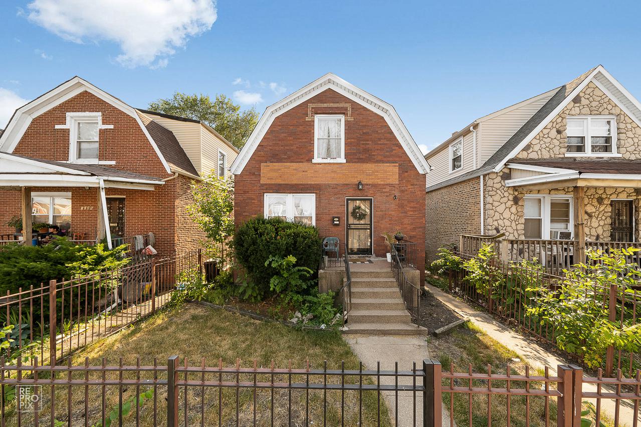 1052 N Kedvale Ave., Chicago, IL 60651