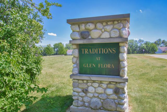 Traditions Dr., Beach Park, IL 60087