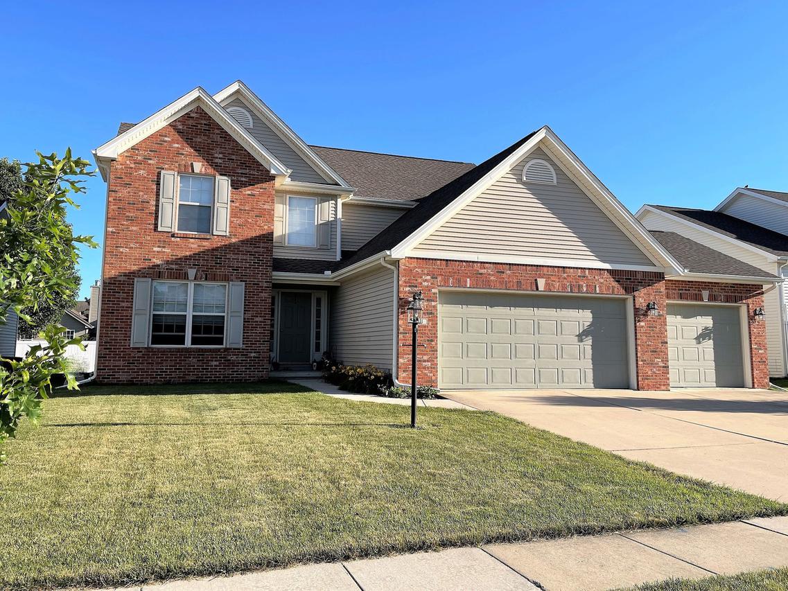 413 Dropseed Dr., Savoy, IL 61874