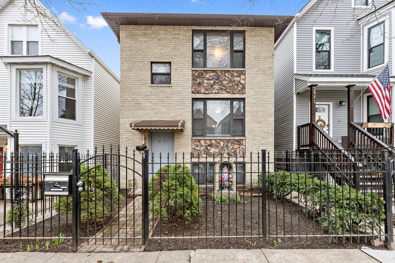 2973 N Ridgeway Ave., Chicago, IL 60618