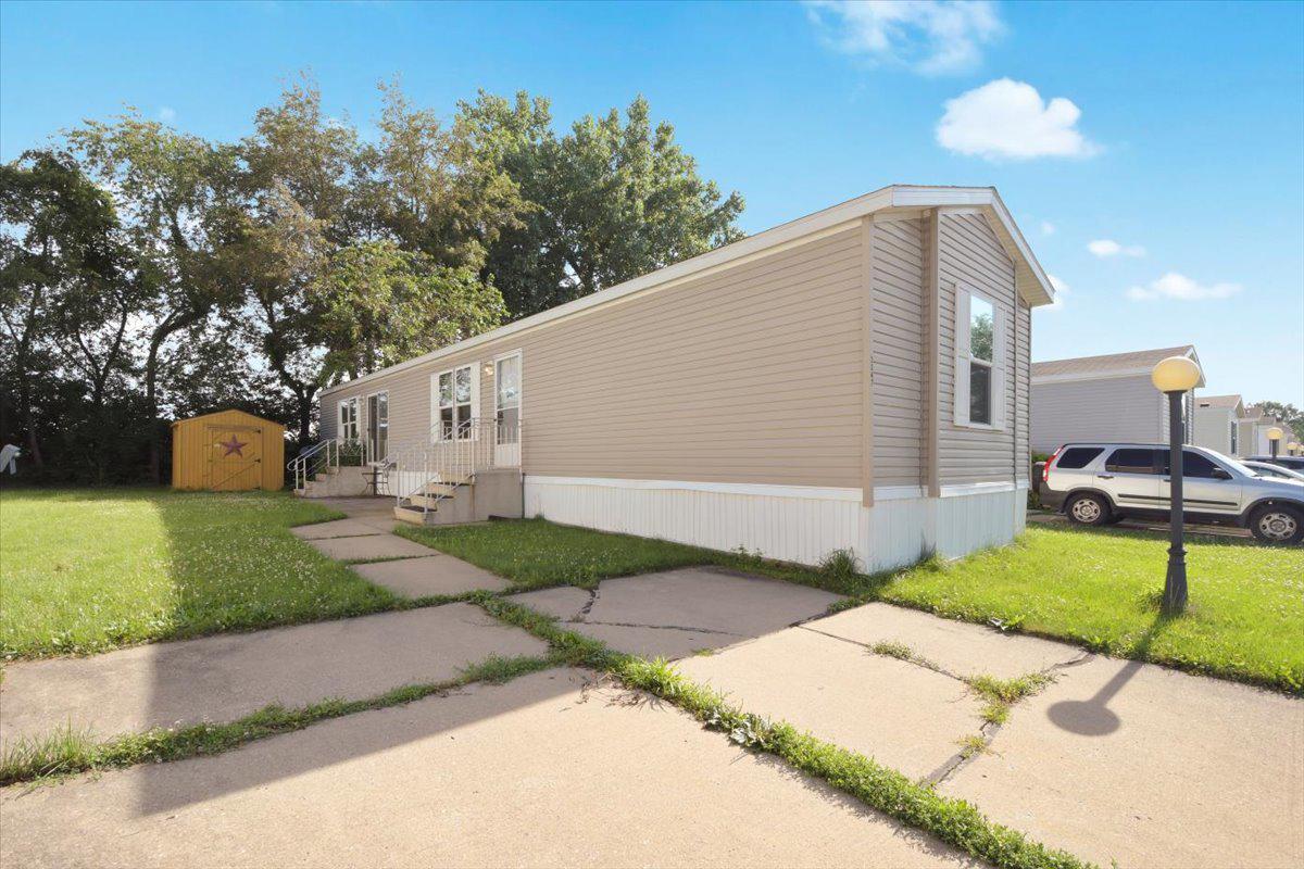 2147 Monroe Dr., Urbana, IL 61802