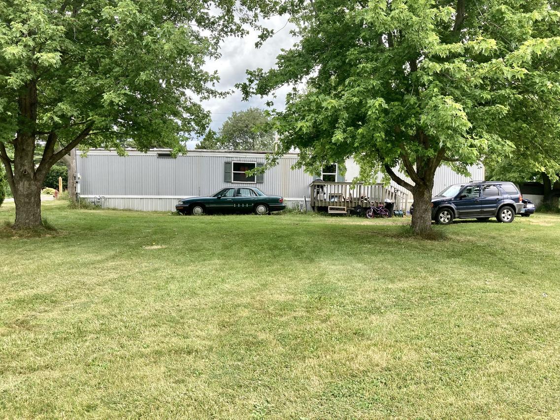 609 W Elm St., Neponset, IL 61345